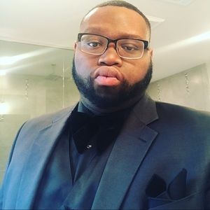 Meet your Posher, Demetris